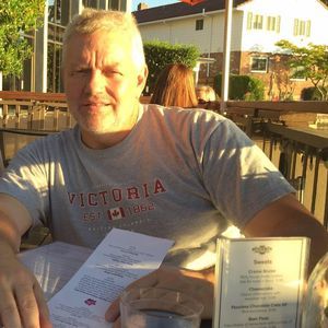 Meet your Posher, Tom